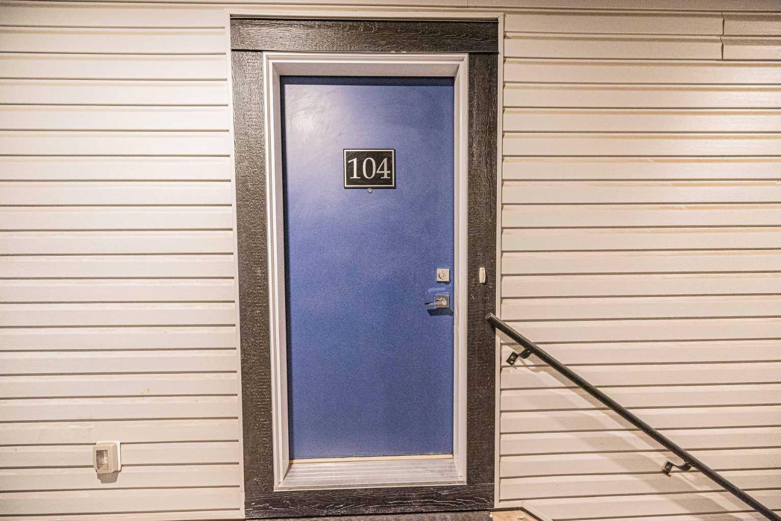 10060 46 Street NE 104