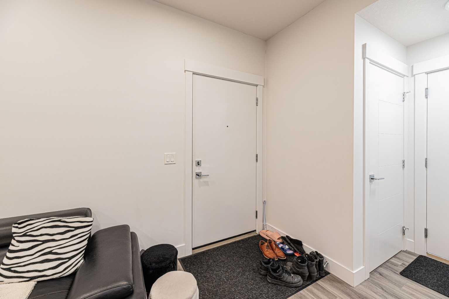 10060 46 Street NE 104