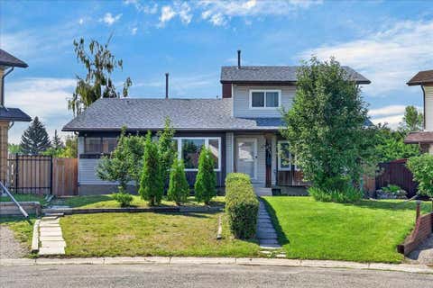 Photo of 235 Abalone Place NE, Calgary, AB T2A 6S2 (MLS # A2338240)