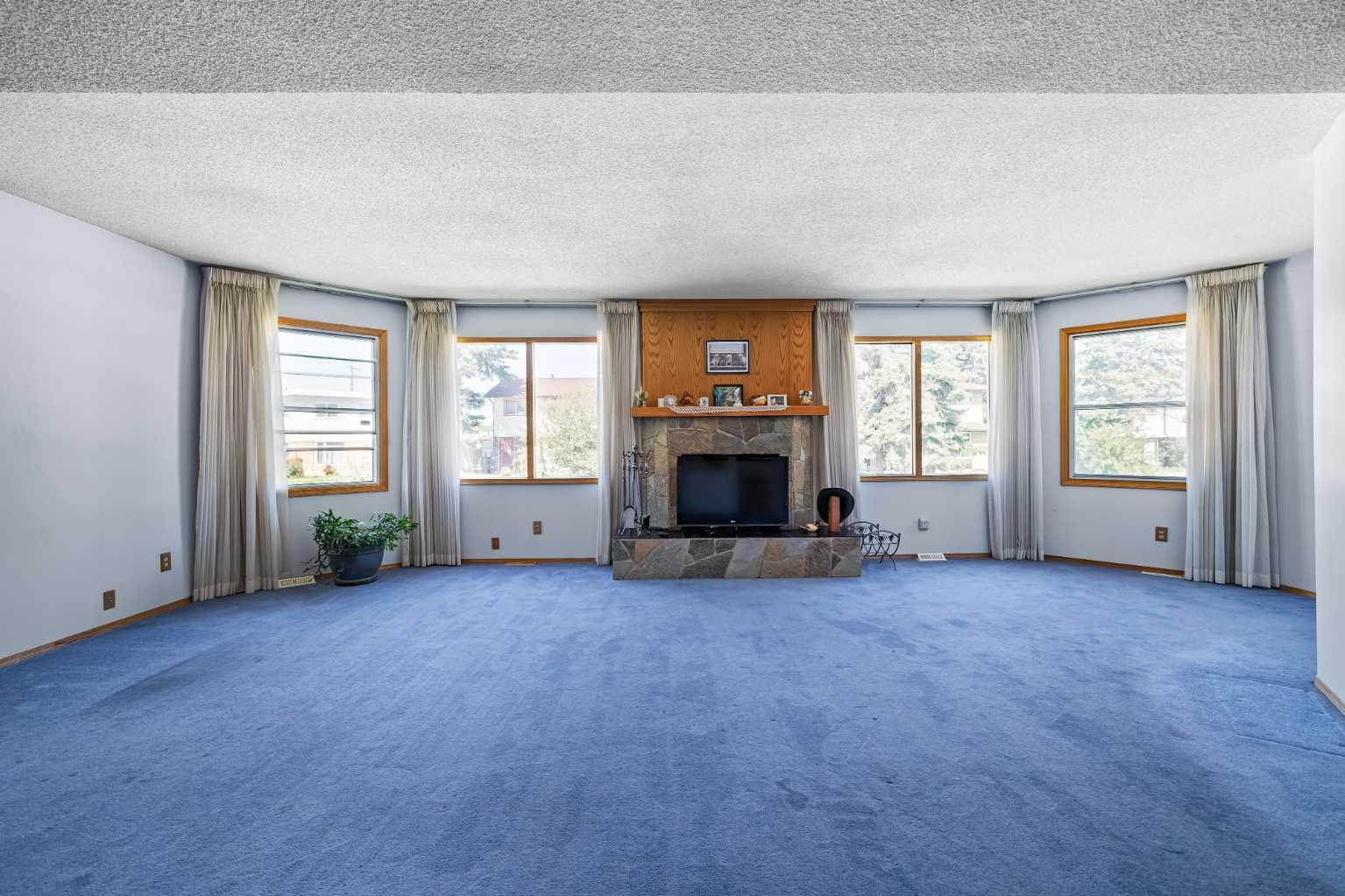 3236 Doverville Crescent SE