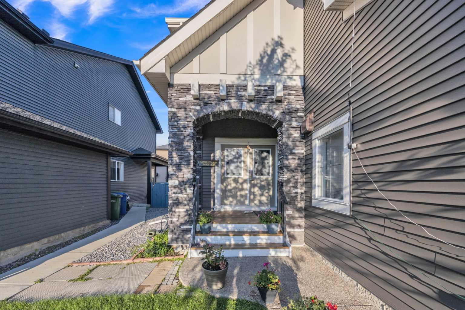 233 Aspenmere Circle