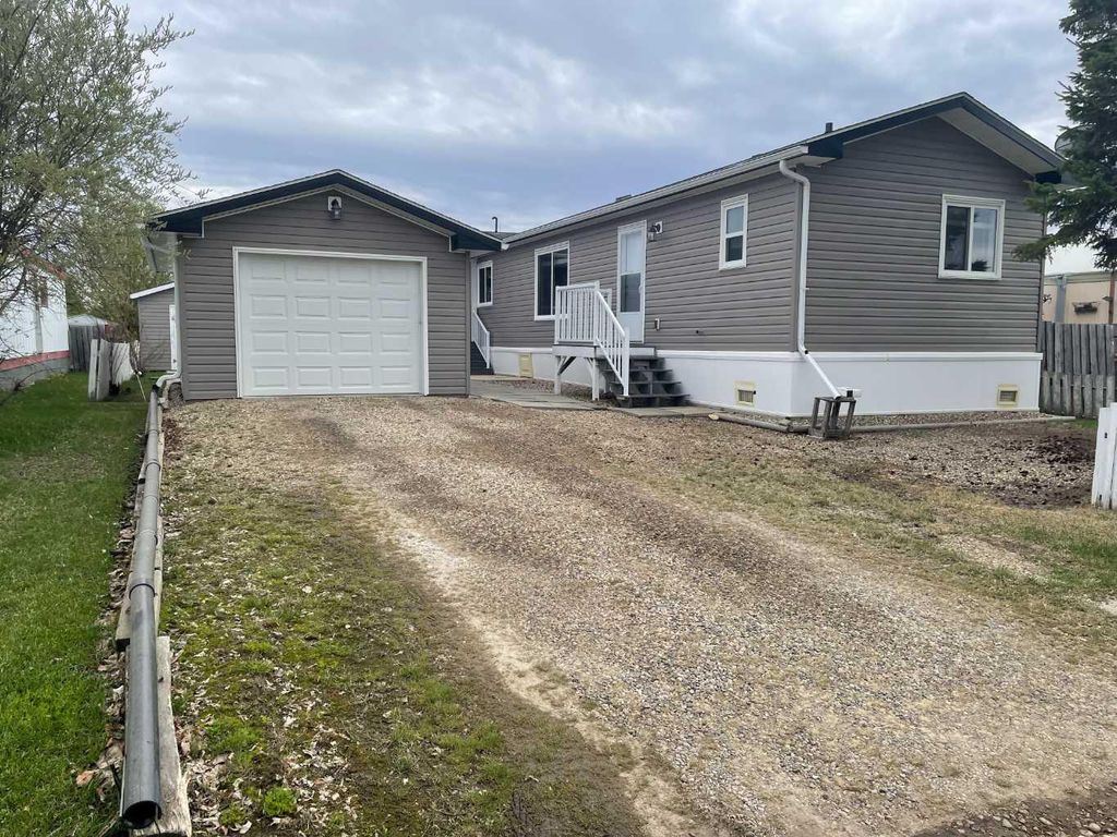 Photo of 10305 101 Street, Fairview, AB T0H 1L0 (MLS # A2311092)