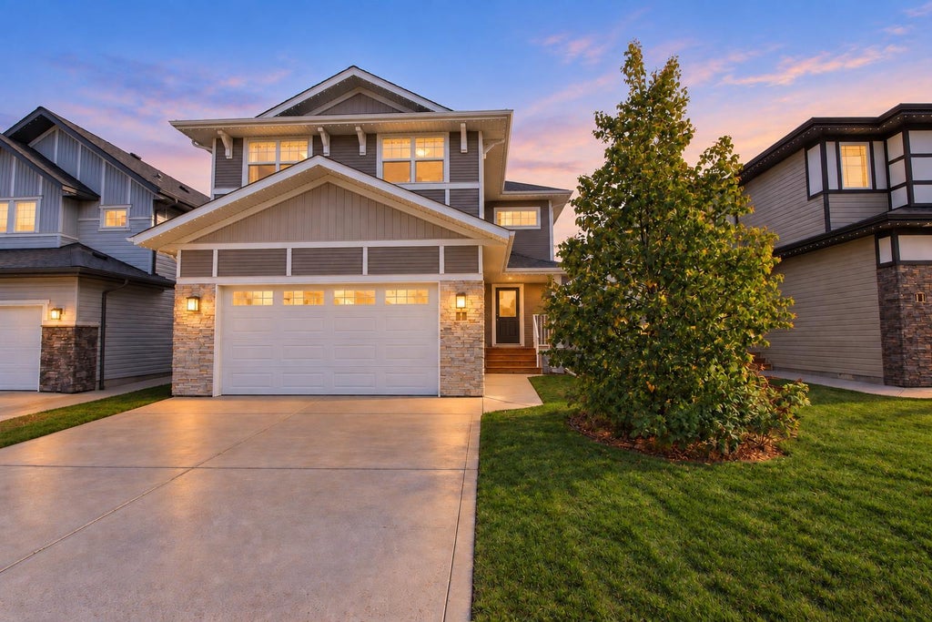 Photo of 7 Tory Close, Red Deer, AB T4P 0W4 (MLS # A2349163)