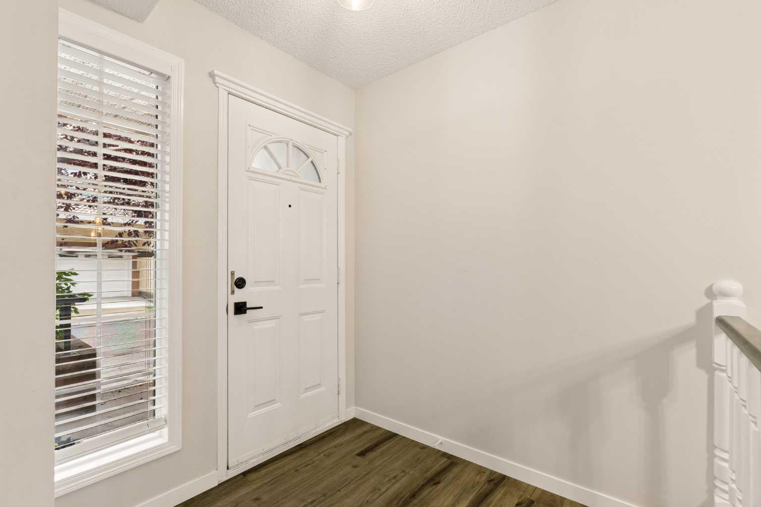 36 Richelieu Court SW