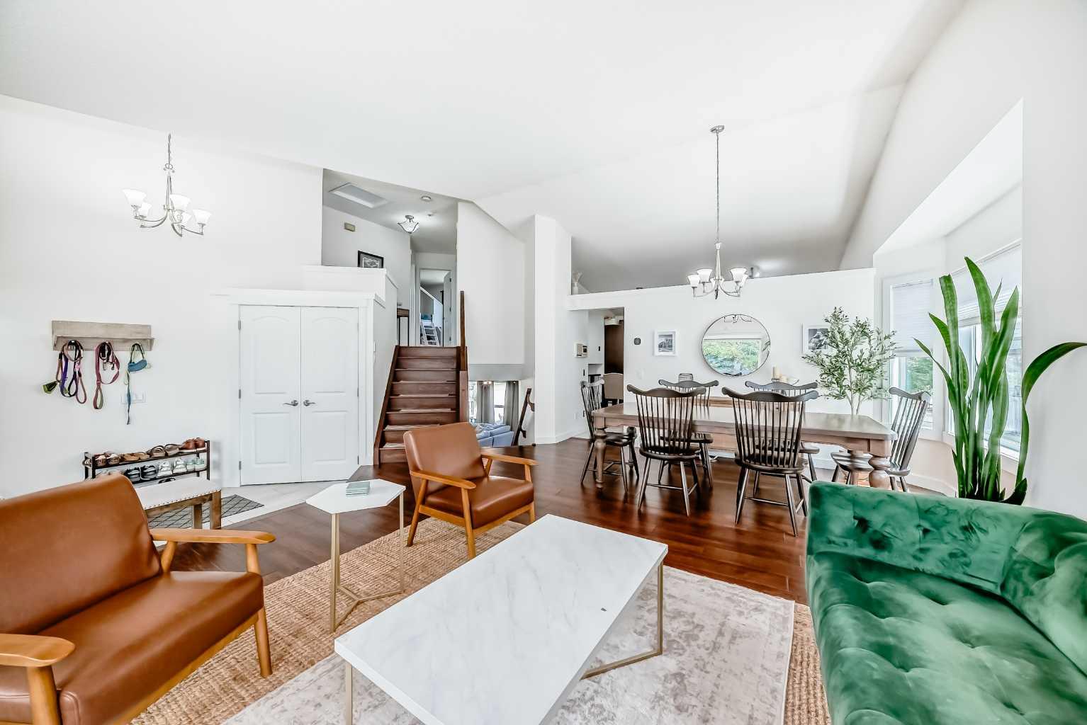 60 Sunlake Road SE