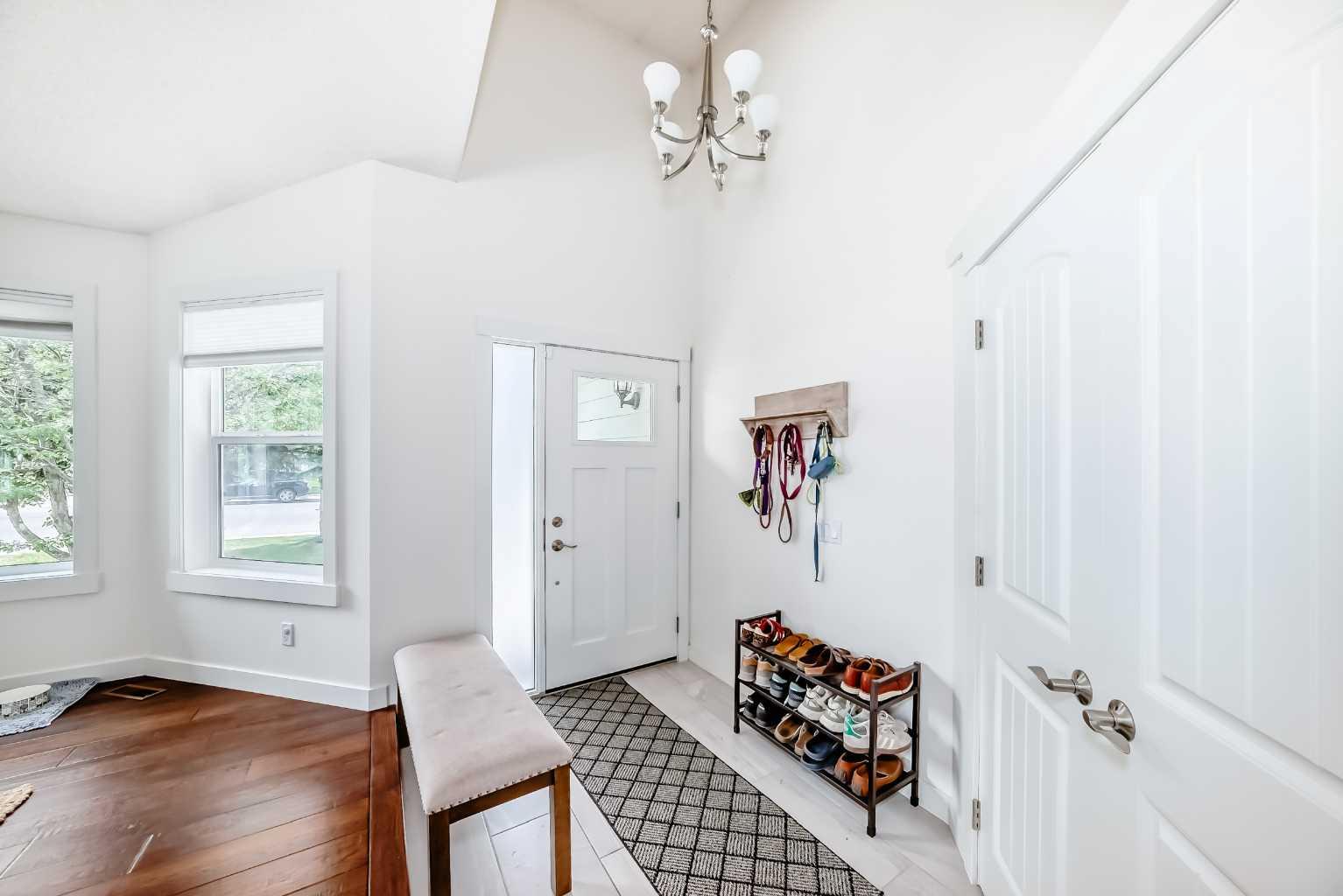 60 Sunlake Road SE