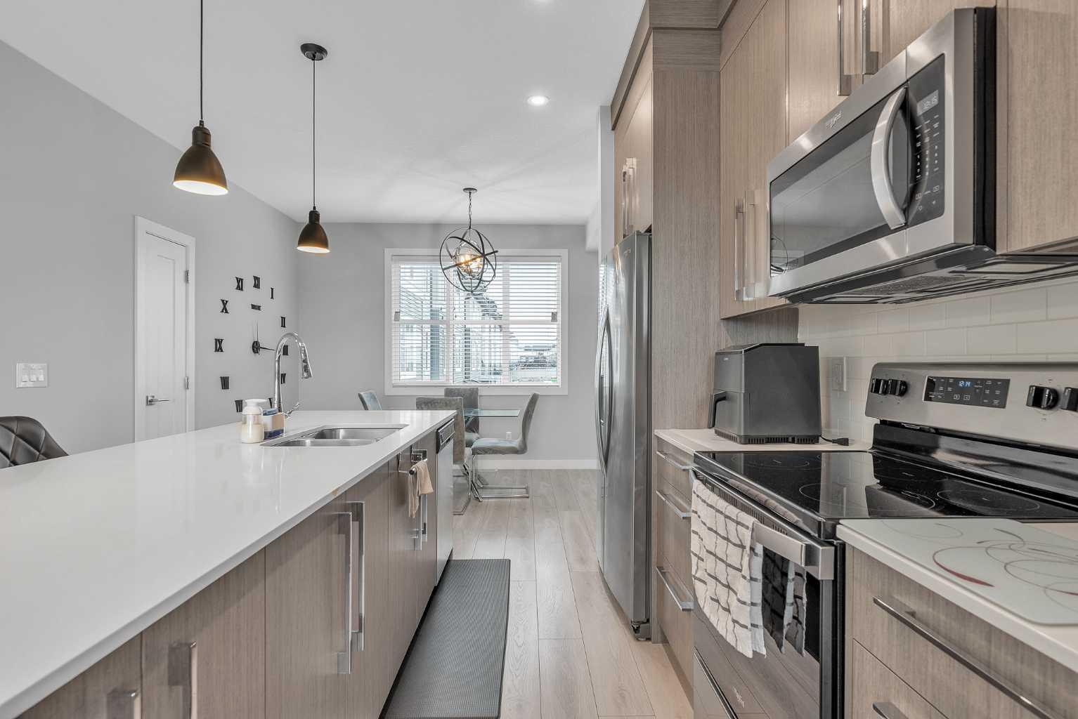 1713 Cornerstone Boulevard NE