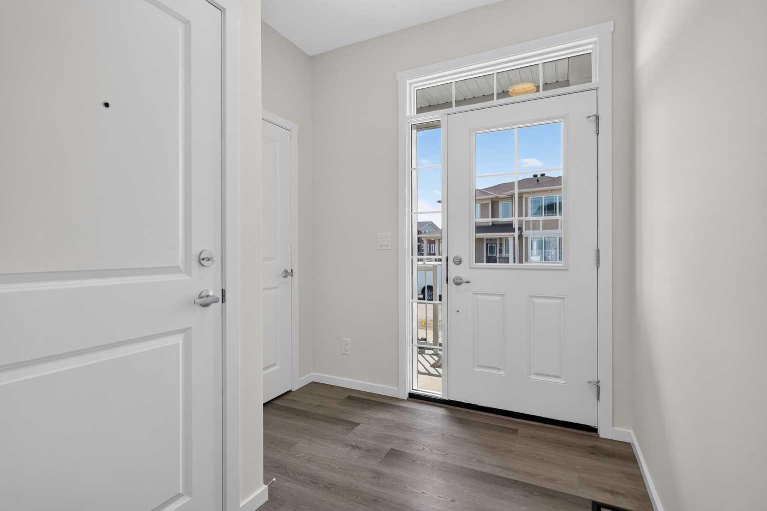 110 Yorkstone Villas SW