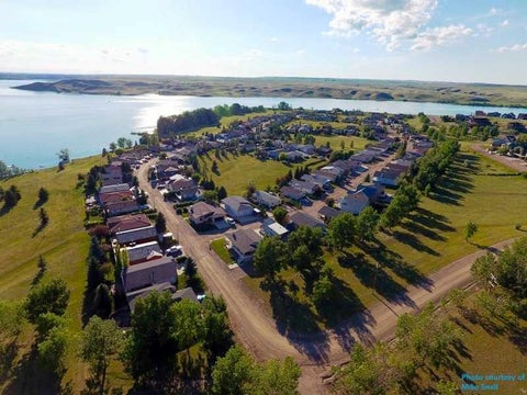Photo of 663 Lakeside Drive, Rural Vulcan County, AB T0L 0R0 (MLS # A2345396)