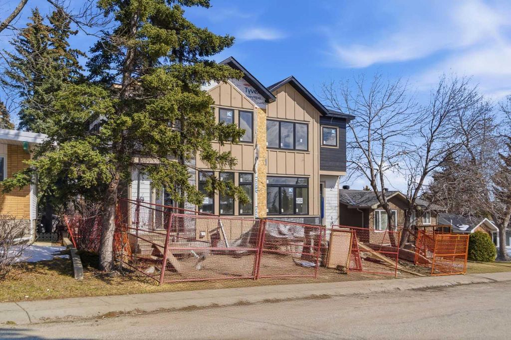 Photo of 4724 Nordegg Crescent NW, Calgary, AB T2K 2M5 (MLS # A2300615)