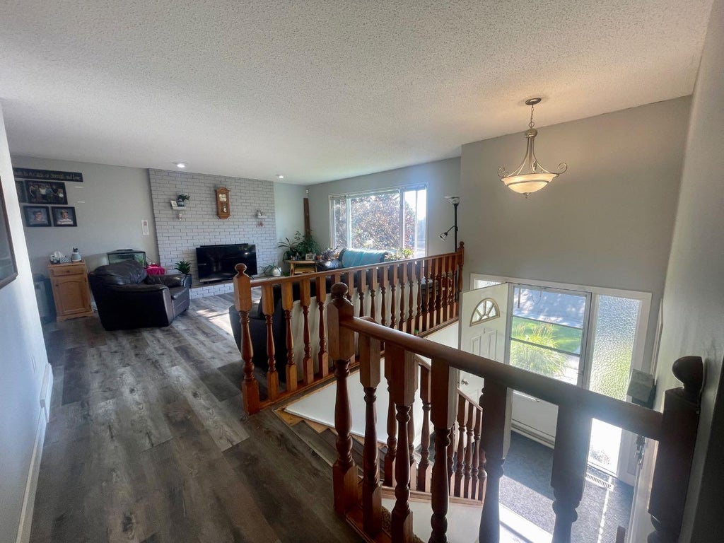 Photo of 5301 15 Ave, Edson, AB T7E 1H2 (MLS # A2328336)