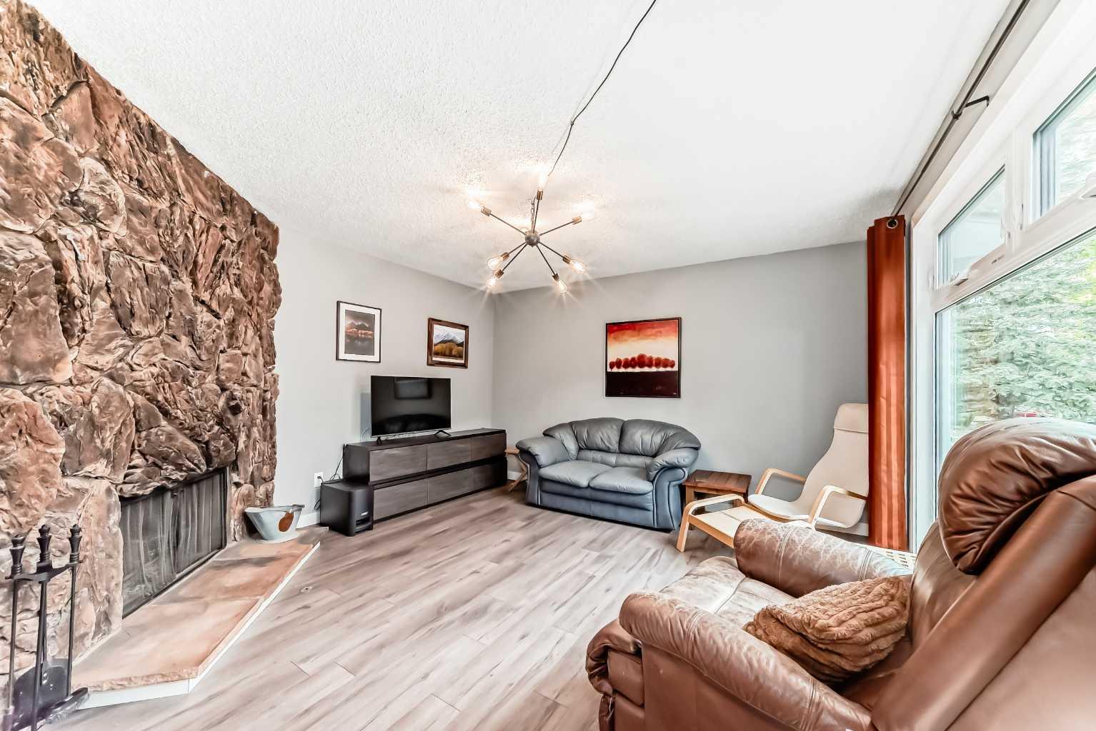 6739 Coach Hill Road SW