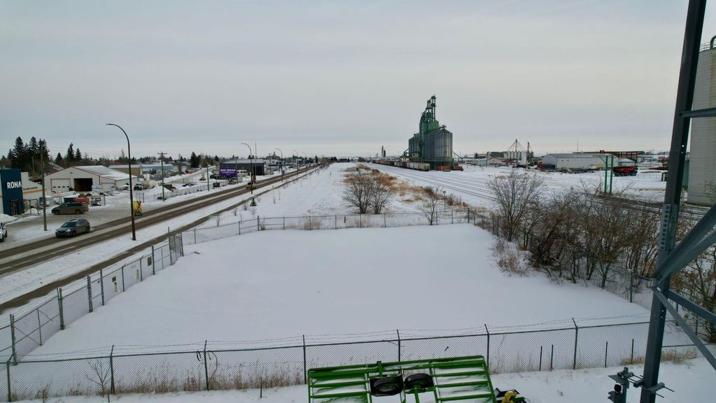 Photo of 4719 Railway Avenue, Vermilion, AB T9X 1E6 (MLS # A2286382)