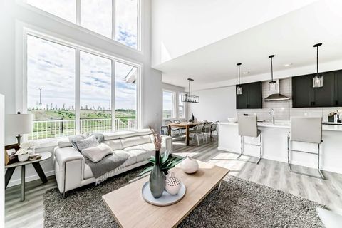 40 Osprey Hill Place SW Calgary AB T3B 6R9