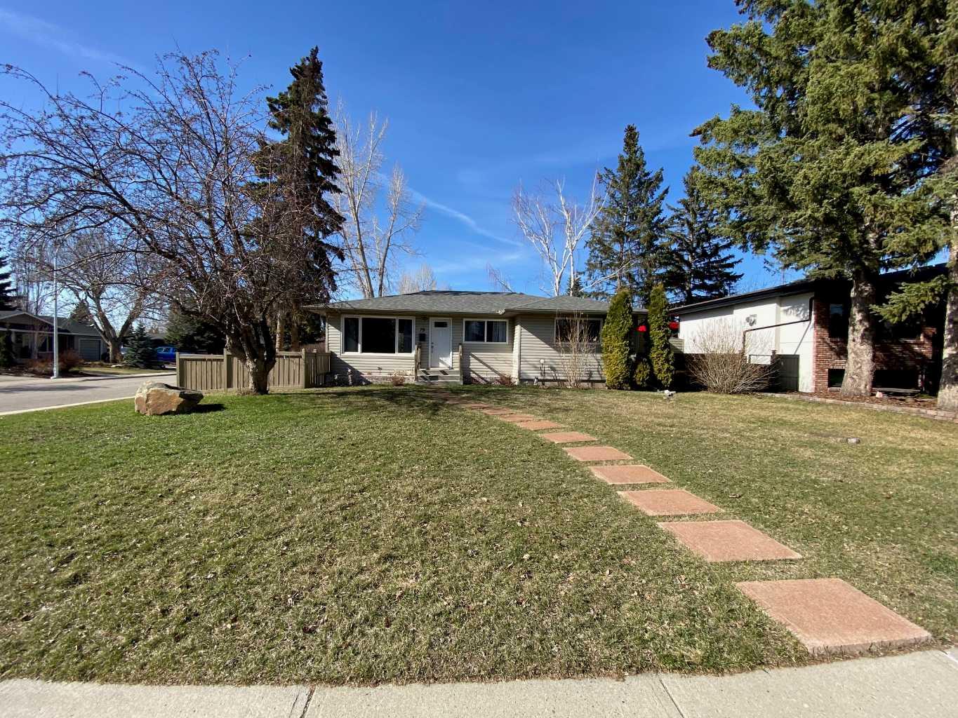 79 Hillary Crescent SW