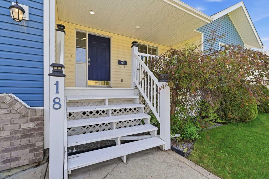 Photo of 18 Osmond Close, Red Deer, AB T4N 6Y1 (MLS # A2323179)