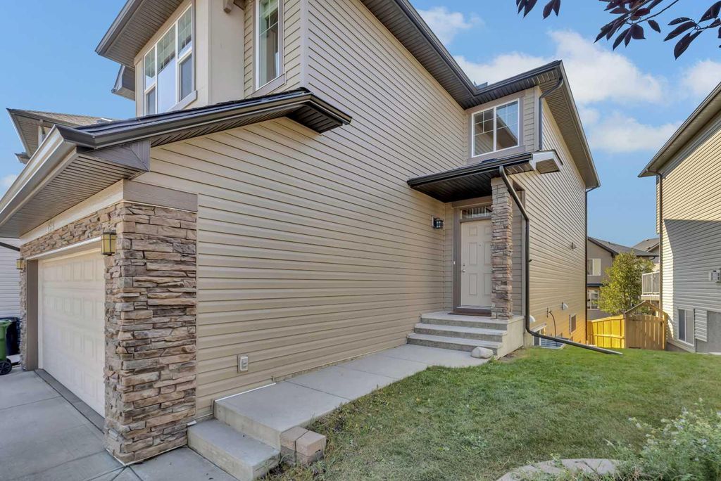 Photo of 1544 Panatella Boulevard NW, Calgary, AB T3K 0W3 (MLS # A2277362)