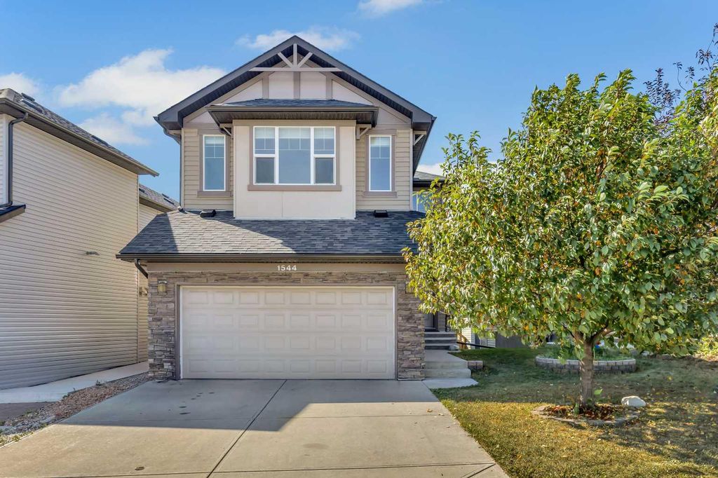 Photo of 1544 Panatella Boulevard NW, Calgary, AB T3K 0W3 (MLS # A2277362)