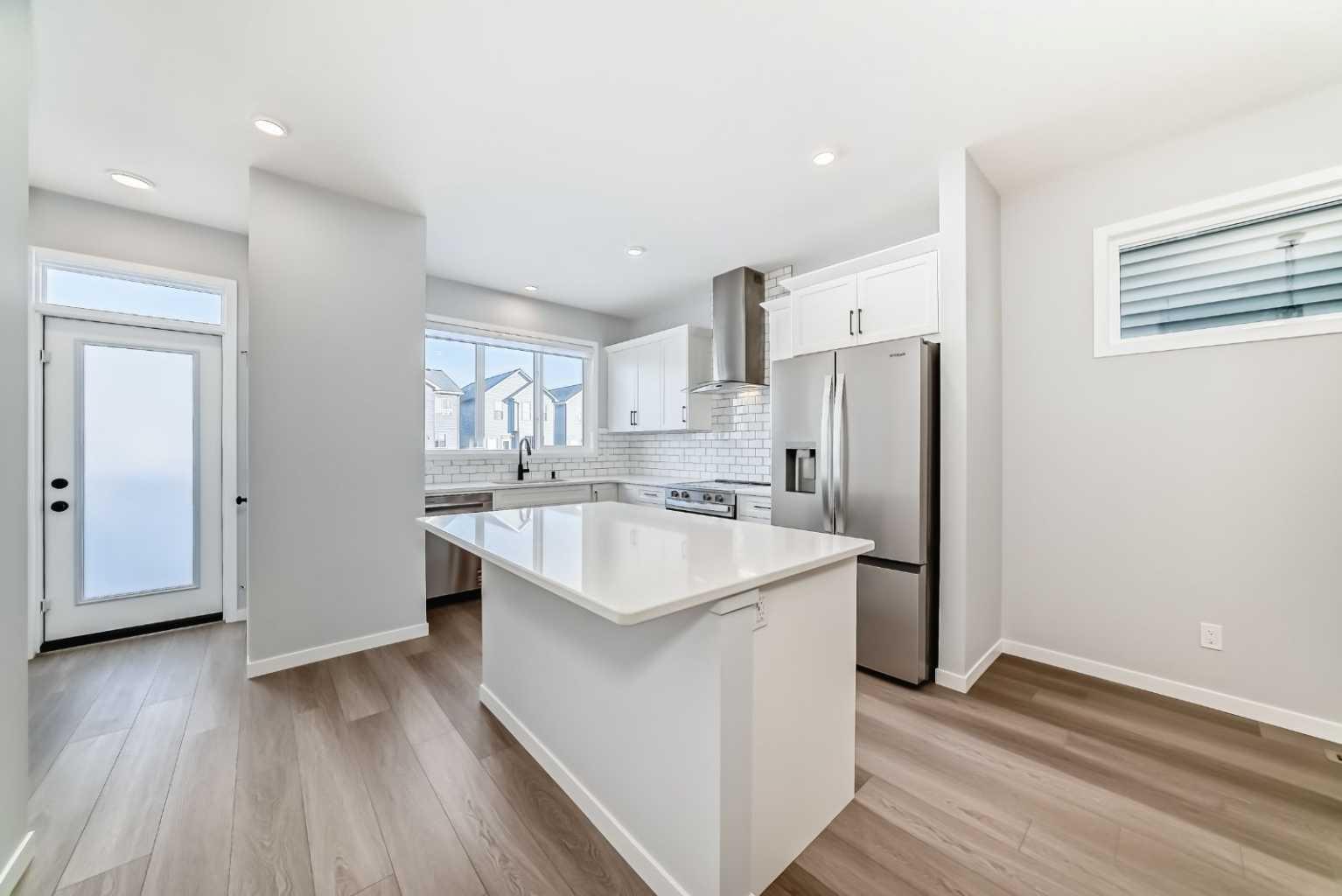 32 Creekview Common SW