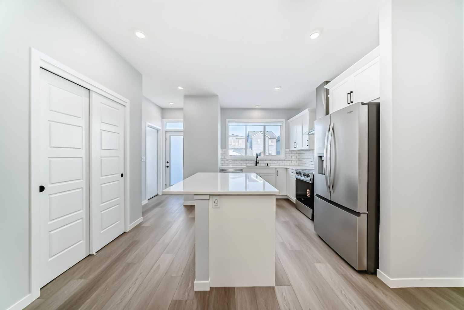 32 Creekview Common SW