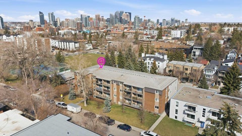Photo of 2508 17 Street SW #302, Calgary, AB T2T 4M8 (MLS # A2297595)