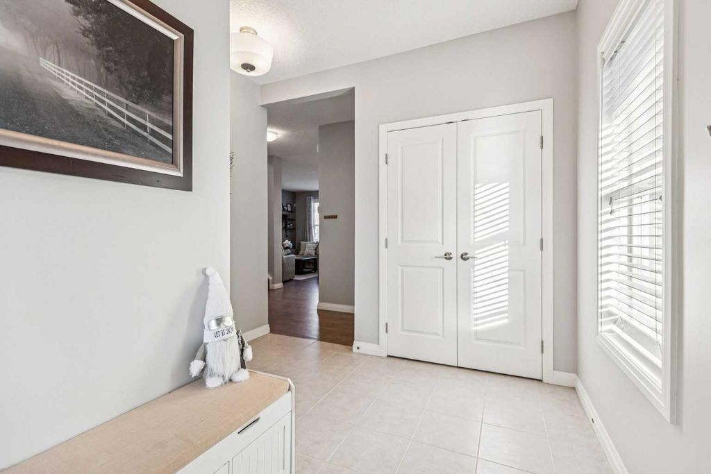 Photo of 49 Sunset Manor, Cochrane, AB T4C 0N3 (MLS # A2283407)