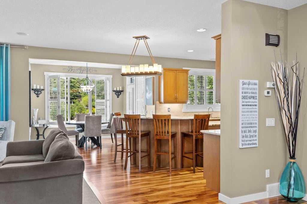 Photo of 113 Tusslewood Bay NW, Calgary, AB T3L 2Y3 (MLS # A2348761)