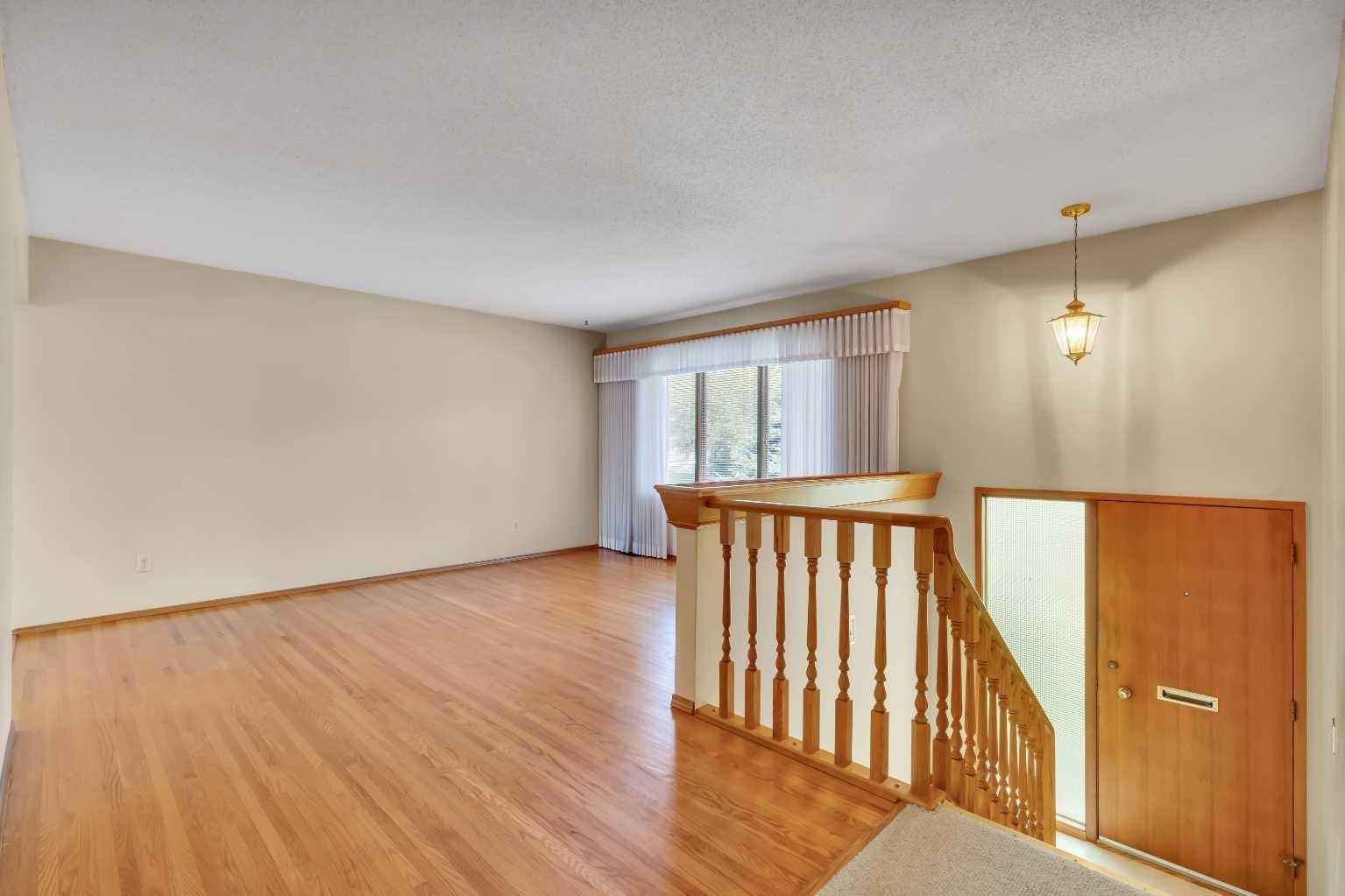 3303 Boulton Road NW