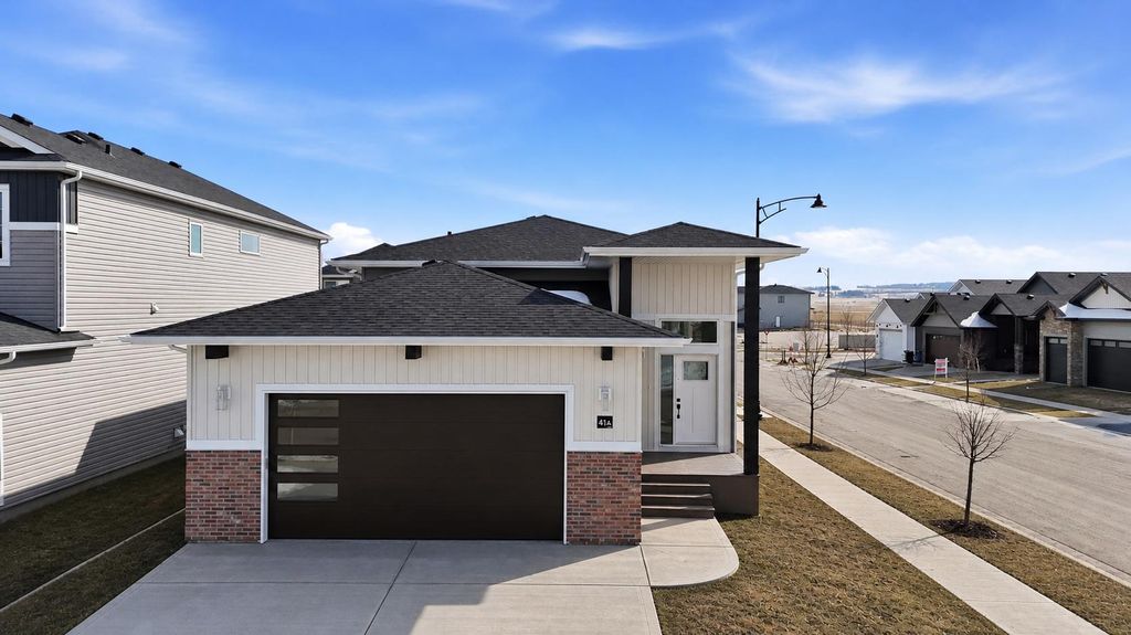 Photo of 41 Emmett Crescent, Red Deer, AB T4P 3G8 (MLS # A2298022)