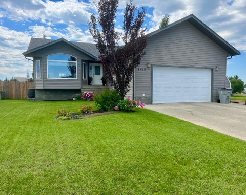 Photo of 4905 5 Avenue, Chauvin, AB T0B 0V0 (MLS # A2333391)