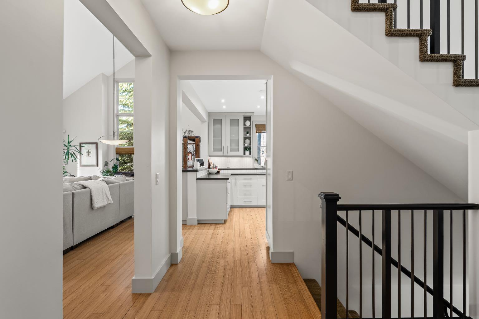 1359 69 Street SW 17