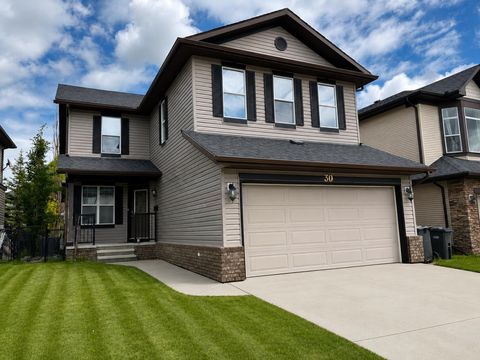 Photo of 30 Drake Landing Common, Okotoks, AB T1S 2H4 (MLS # A2320771)