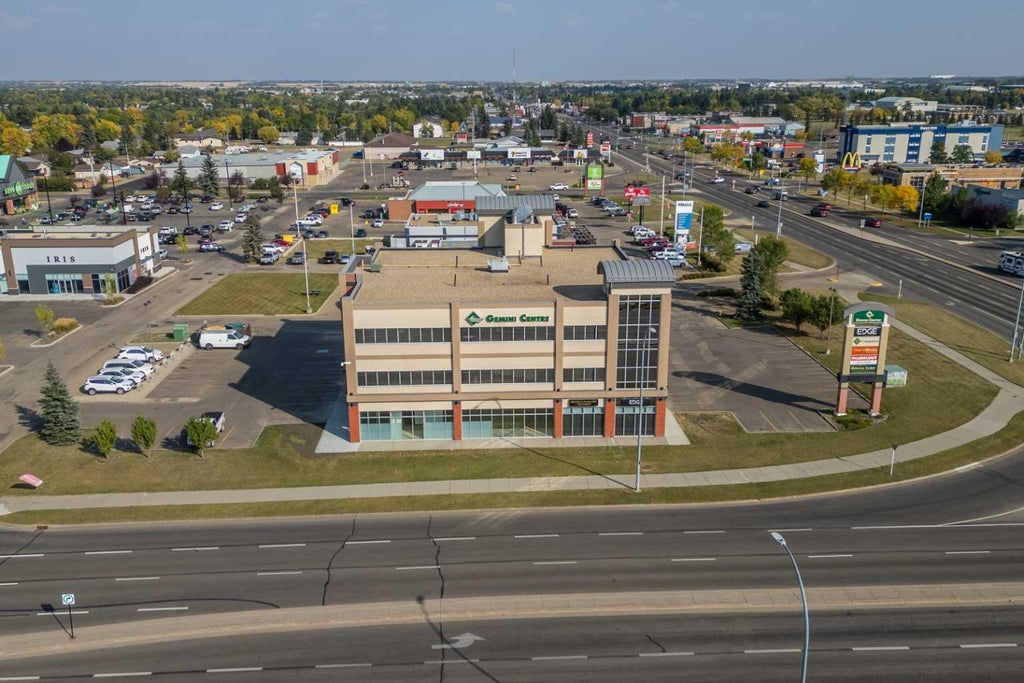 Photo of 6708 48 Avenue #3020, Camrose, AB T4V 4S3 (MLS # A2350304)