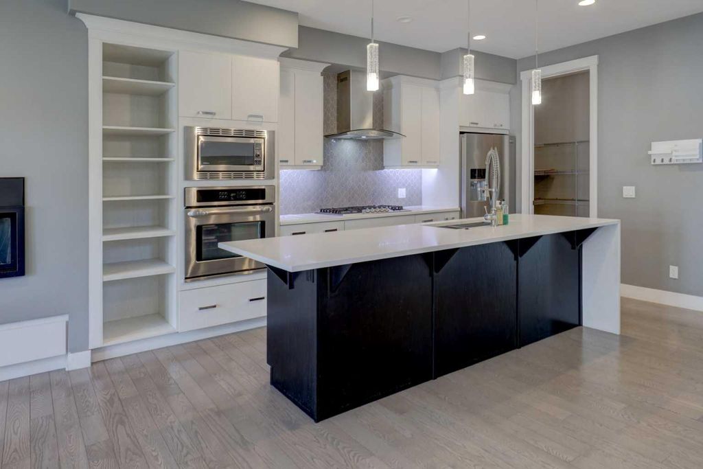 Photo of 624 20 Avenue NW, Calgary, AB T2M 1C8 (MLS # A2304295)