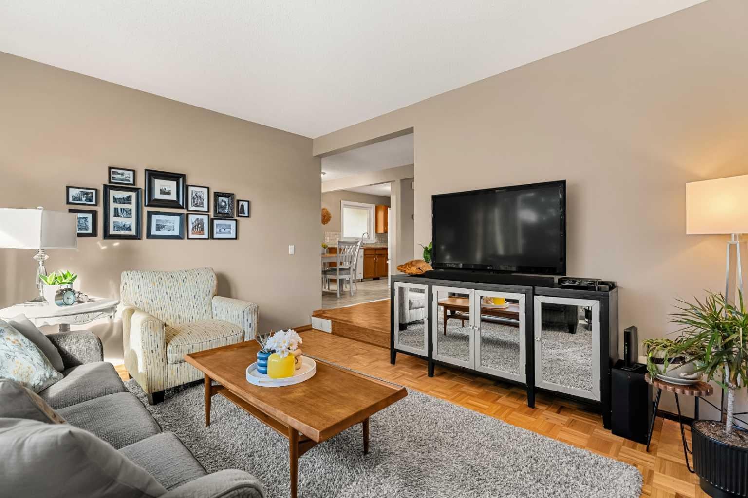 54 Deerview Terrace SE