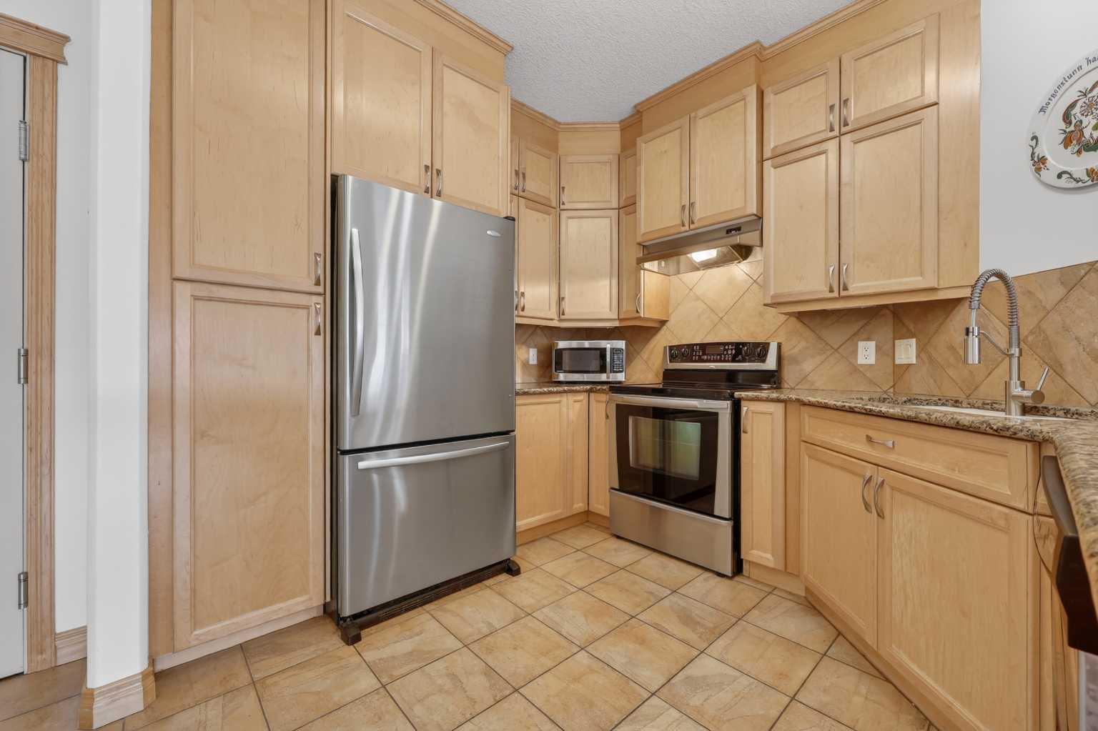 30 Discovery Ridge Close SW 503