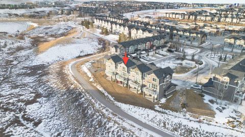 78 Nolan Hill Heights NW Calgary AB T3R 0S5