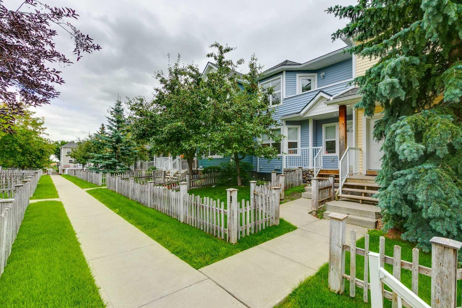 910 Prairie Sound Circle NW