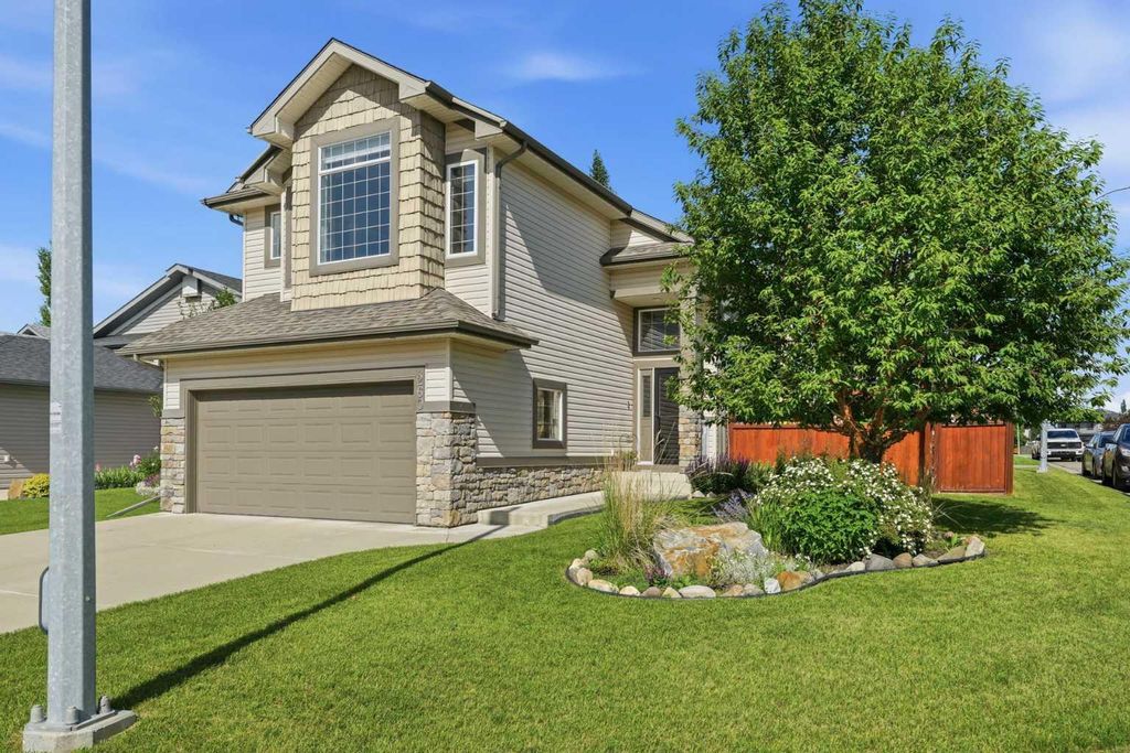 Photo of 260 Willow Ridge Manor SW, Diamond Valley, AB T0L 0H0 (MLS # A2328246)