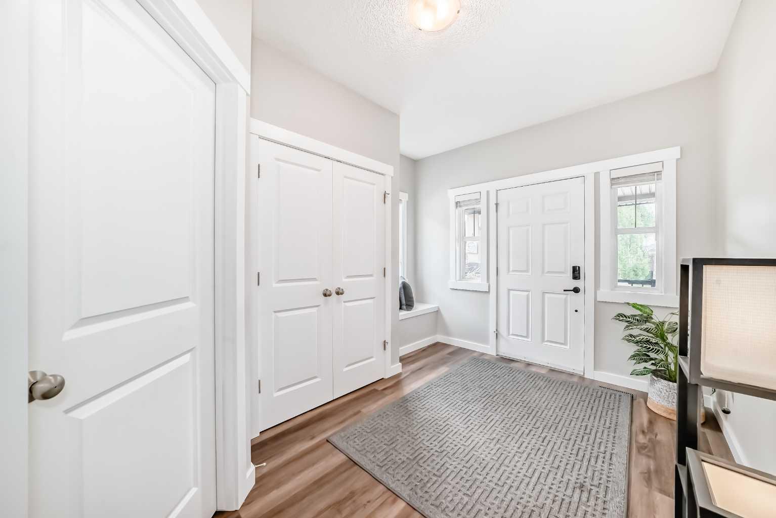 263 Coopers Hill SW