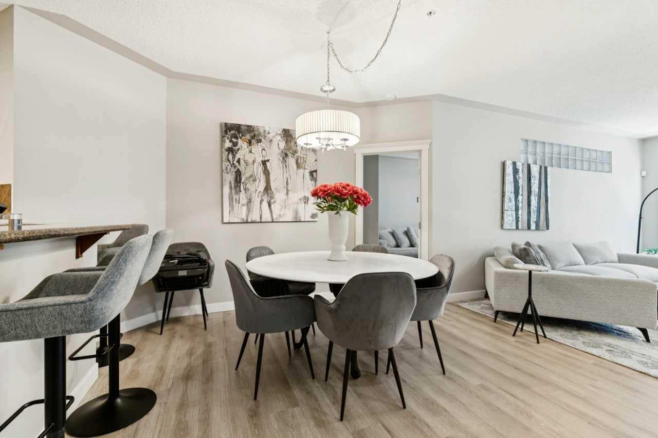 10 Discovery Ridge Close SW 211