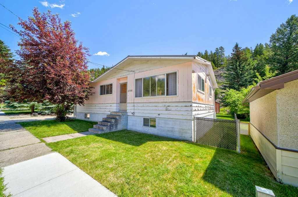 Photo of 20541 25th Avenue, Bellevue, AB T0K 0C0 (MLS # A2328028)