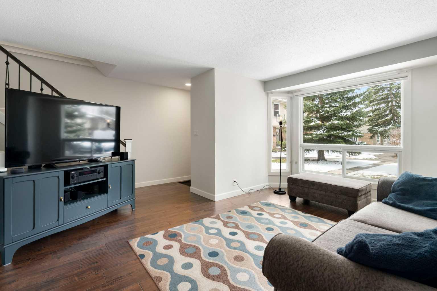 123 Queensland Drive SE 144