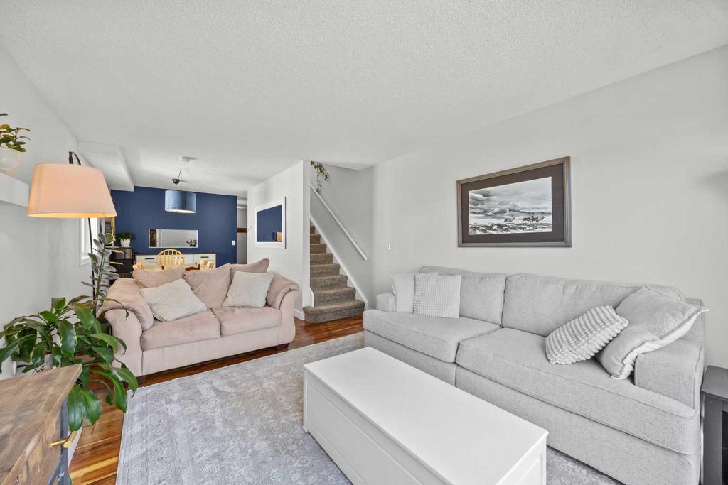 Photo of 1720 13 Street SW #301, Calgary, AB T2T 3P4 (MLS # A2315391)