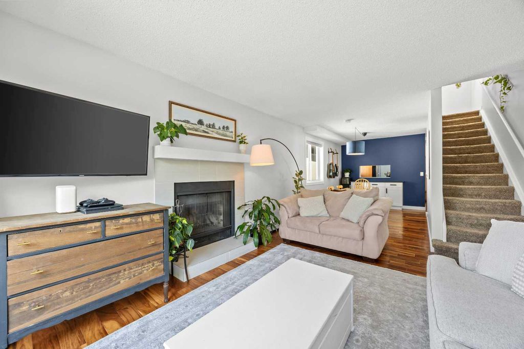Photo of 1720 13 Street SW #301, Calgary, AB T2T 3P4 (MLS # A2315391)