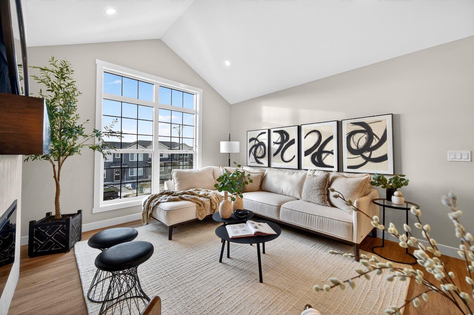 2242 Bayview Drive SW