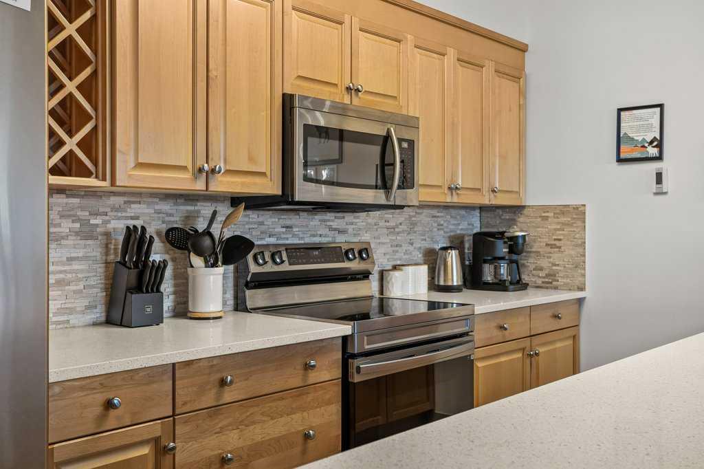 1160 Railway Avenue 206