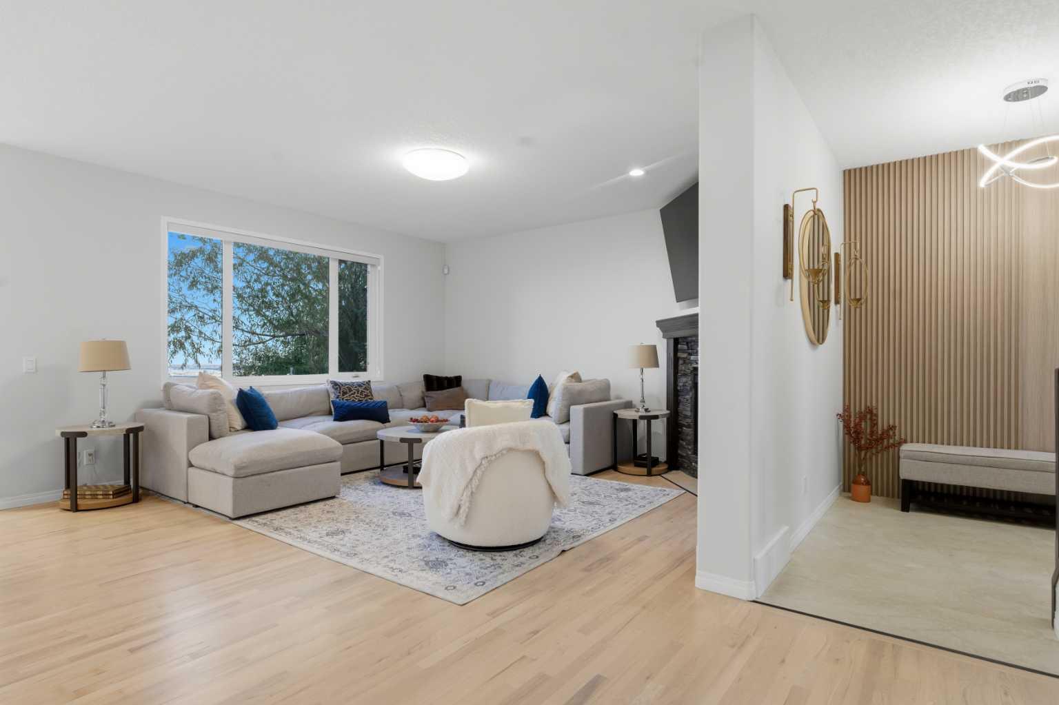 146 Springbluff Heights SW