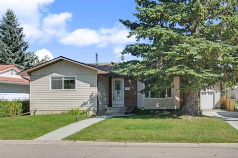 Photo of 231 Cedarille Green SW, Calgary, AB T2W 2H3 (MLS # A2338687)