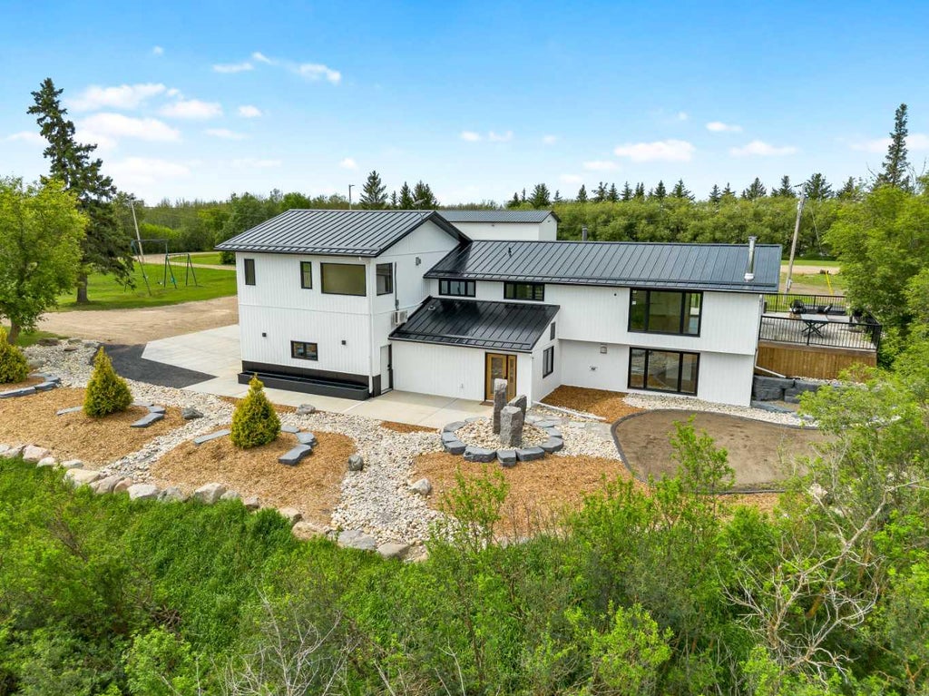 Photo of 35068 TWP RD 530, Rural Vermilion River, County of, AB T0B 2X0 (MLS # A2336593)